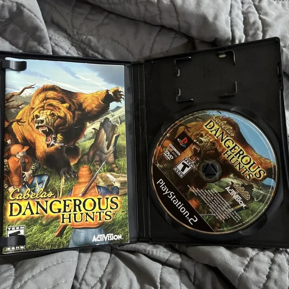 Cabela's Dangerous Hunts (Sony PlayStation‎ 2, 2003)